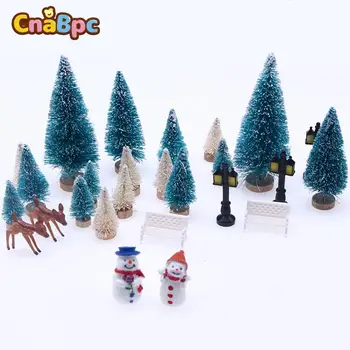 31Pcs/Set Lutke Miniaturni Božično Drevo Snežaka cestno Svetilko, Elk Park Klopi DIY Lutka Hiše, Božični Okraski, Dodatki