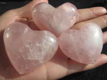 naravni quartz crystal v prahu kristalno srce, da se pozdravi