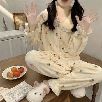 Korejski Coral Runo Pozimi Pižamo Nastavite Sladko Kawaii Ananas Češnja Tiskanja Sleepwear Dva Kosa Doma Obleko Čipke Mozaik