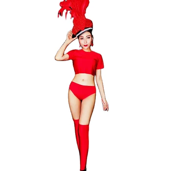 Rdeča Barva Uspešnosti Kostume Tri-Kos Obleko Okrasnih Perje Pokrivala Osebnost Uspešnosti Ženske Kopalke